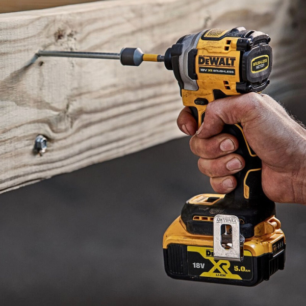 DeWALT DCF850NT-XJ Rázový utahovák 18V 1/4, kufr: obrázek 2